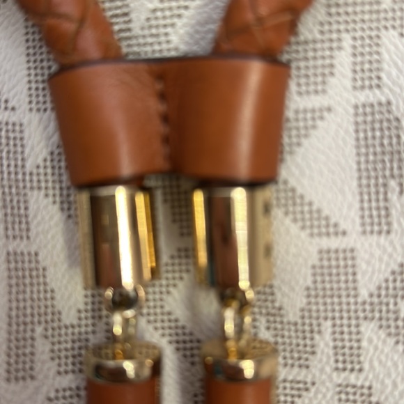 Michael Kors, large Jetset gathered vanilla tote - Picture 3 of 8